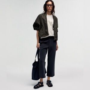 Softstreme High-Rise Straight-Leg Cropped Pant 24” size 8